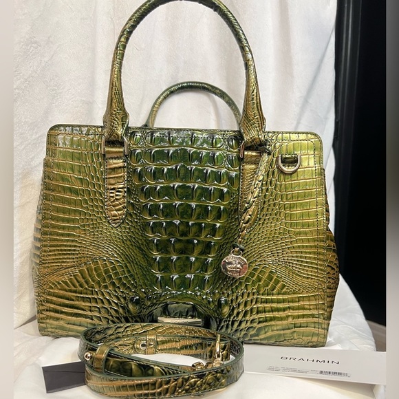 💚BRAHMIN  Melbourne Matcha Green Small Finley Carryall Satchel Bag (NWOT) 💚 - Picture 3 of 16
